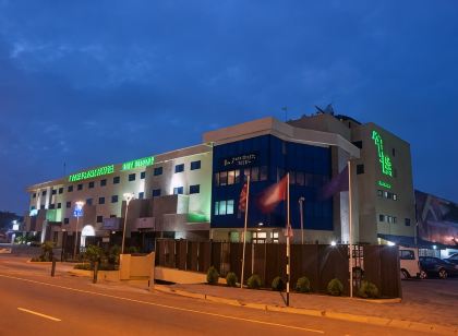 Oak Plaza Hotels East Airport