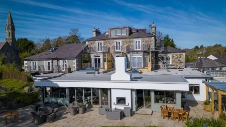 Victoria Hotel by Chef & Brewer Collection Отели рядом с достопримечательностью «Llanfairpwllgwyngyll»