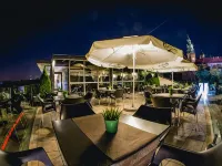 Hotel Pod Wawelem Các khách sạn gần Tiếng gầm
