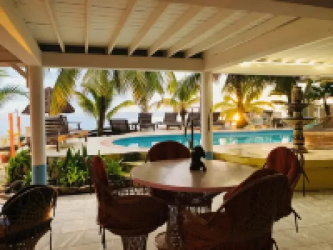 Coral Cove Inn Hotels in Maya Beach