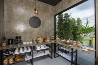 Release Pool Villa Resort - Breakfast