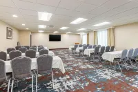 Comfort Inn & Suites West des Moines Hotels in Waukee