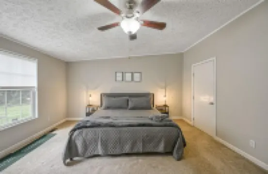 Lake Anna Retreat: 4Br 2BA ~ Game Room ~ Sleeps 8 ~ Fire Pit & Boat Access