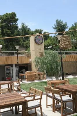 Chalkida Apartments - Beach