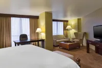 Sheraton Houston Brookhollow Hotel Hotel dekat Market Square Clock Tower