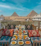 Jimmy Pyramids Hotel