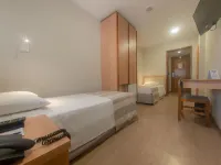 Majestic Rio Palace Hotel Hotels near Leblon