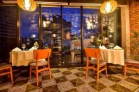 New Wave Hotel - bar