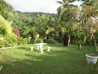 Castaway Lodge Hotels in Au Cap