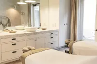 Farmhouse Inn - Spa