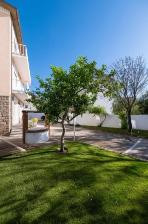 Nautika Suites Отели в г. Альгеро