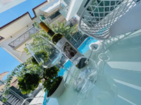 Luxsuites
