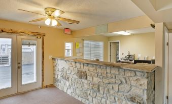 OYO Hotel Branson MO-165