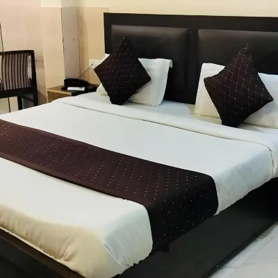 Hotel Alpine Hotels near Elante mall