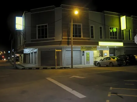 One Home Hotel Отели в г. Hulu Selangor