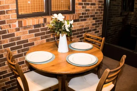 AWESOME 2BR-2Bath Hartselle Home - private bathrooms - DITCH THE HOTEL