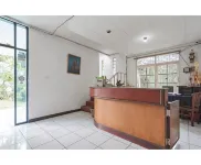 Pall Inn Puncak Mitra RedDoorz Hotels in Cisarua Subdistrict
