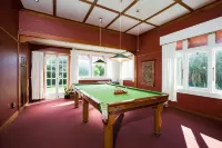 Tairoa Lodge - Pools