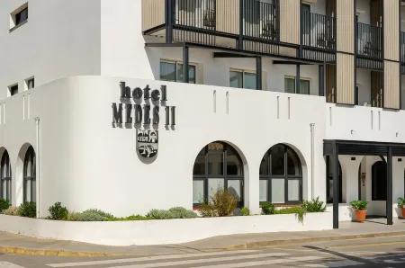 Hotel Medes II