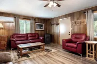 The Lone Pine Hotels in Heber