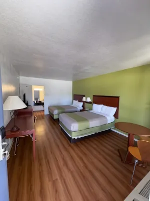 Motel 6 Sonora, TX