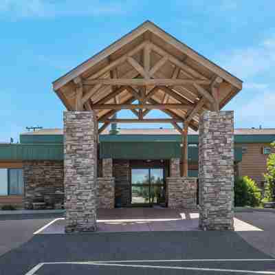Best Western Bemidji Hotel Exterior