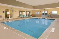 La Quinta Inn & Suites by Wyndham Clinton Historic Route 66 Hotels in Clinton