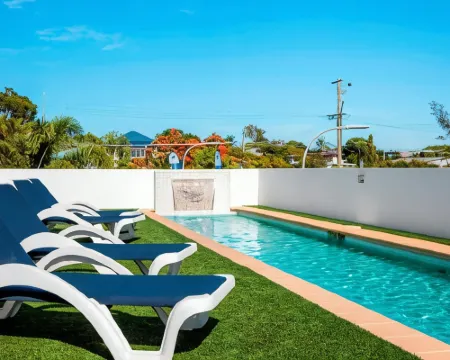 Scarborough Beach Resort Brisbane Hotels in Redcliffe