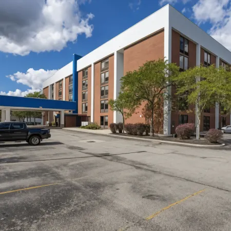 Hampton Inn Columbus/Dublin Отели рядом с достопримечательностью «Dublin Presbyterian Church»