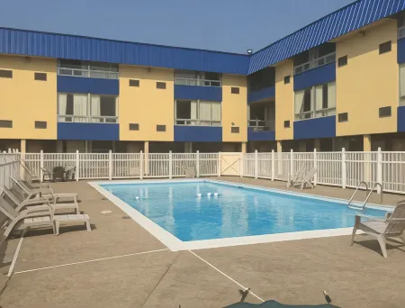 Days Inn by Wyndham Fort Wright Cincinnati Area Отели в г. Форт Митчелл