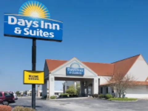 Days Inn & Suites by Wyndham Kokomo Hotels in Kokomo