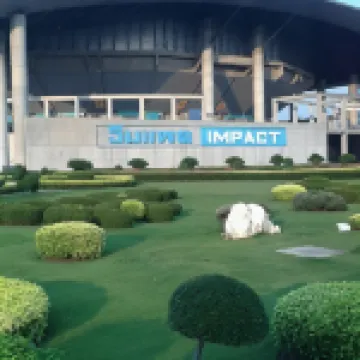 ดิลักซ์ ป๊อปปูลาร์ คอนโด