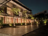 Neo Cempaka Hill Hotel Các khách sạn ở Jemberlor