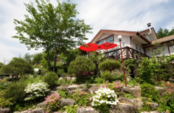 Pyeongchang Yasaenghwa Theme Pension โรงแรมใกล้Korea Botanic Garden