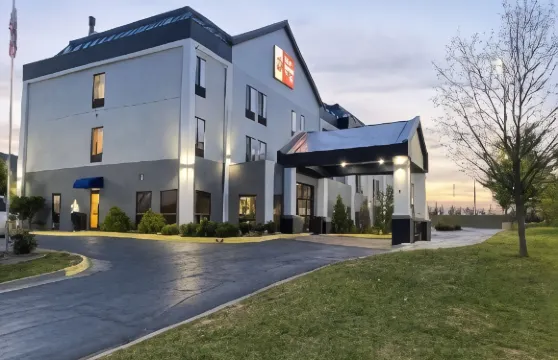 堪薩斯城機場KCI東貝斯特韋斯特優質酒店