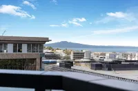Ramada by Wyndham Newmarket Auckland - Sea View