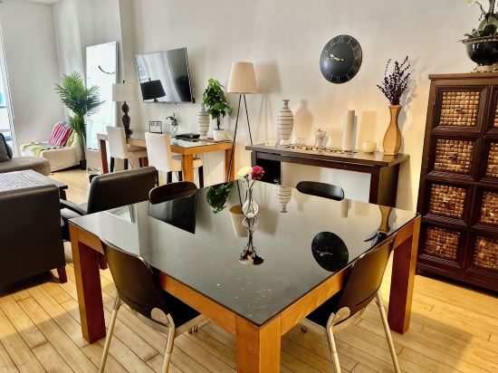 Free Parking •2 King Beds • Brickell 1Br• Pool•Gym