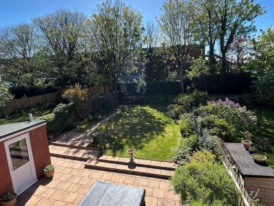 Bella's Beach House - less than 100m from the seafront in Whitley Bay!