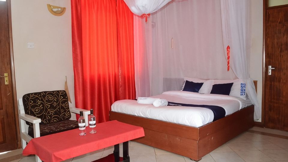 Hotel Senate Juja