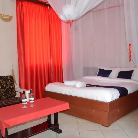Hotel Senate Juja