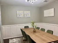 5-bedroom , 2 king beds , Media Room villa in charming Greenville - 3-Star