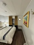 Charming luxurious  2-bedroom house  in enchanting Cape Charles