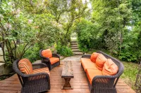 Sandy Beach Hideaway.  Cozy and Bright. Entire house steps from the Sandy Beach!