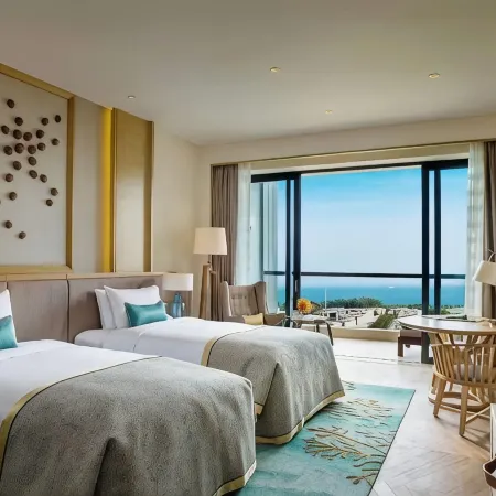 Dalian Crown Platinum Sunrise Scenic Hotel (Jinshitan Resort Jinshitan Happy Coast)