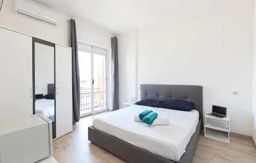 Leonardo Da Vinci Guest House - Strand