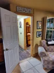 'BEARADISE CHALET' UNIQUE Secluded Retreat Estate (WHO'LD GUESS IT'S IN TOWN