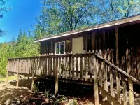 山間綠茵小屋 - 民宿