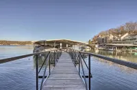 Lake Front Getaway - Lake of the Ozarks - Homestays