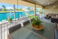 Latitude 24!  Cabana Club access, deep canal, jacuzzi, kayaks, ice machine.