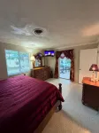 Island Living, Within Walking Distance To Beach Restaraunts Shops Parks Marina - 4-Star
